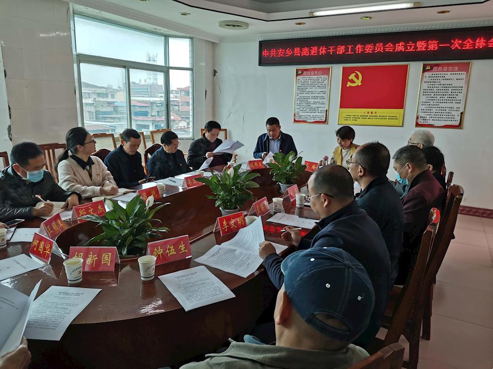 4b2323cafd1a4de39fe4dec2c8881ec4.jpg